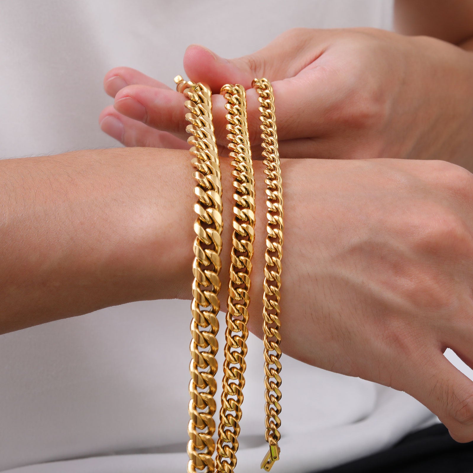 Cuban Link Curb Bracelet - 8MM (18K Gold Plated)