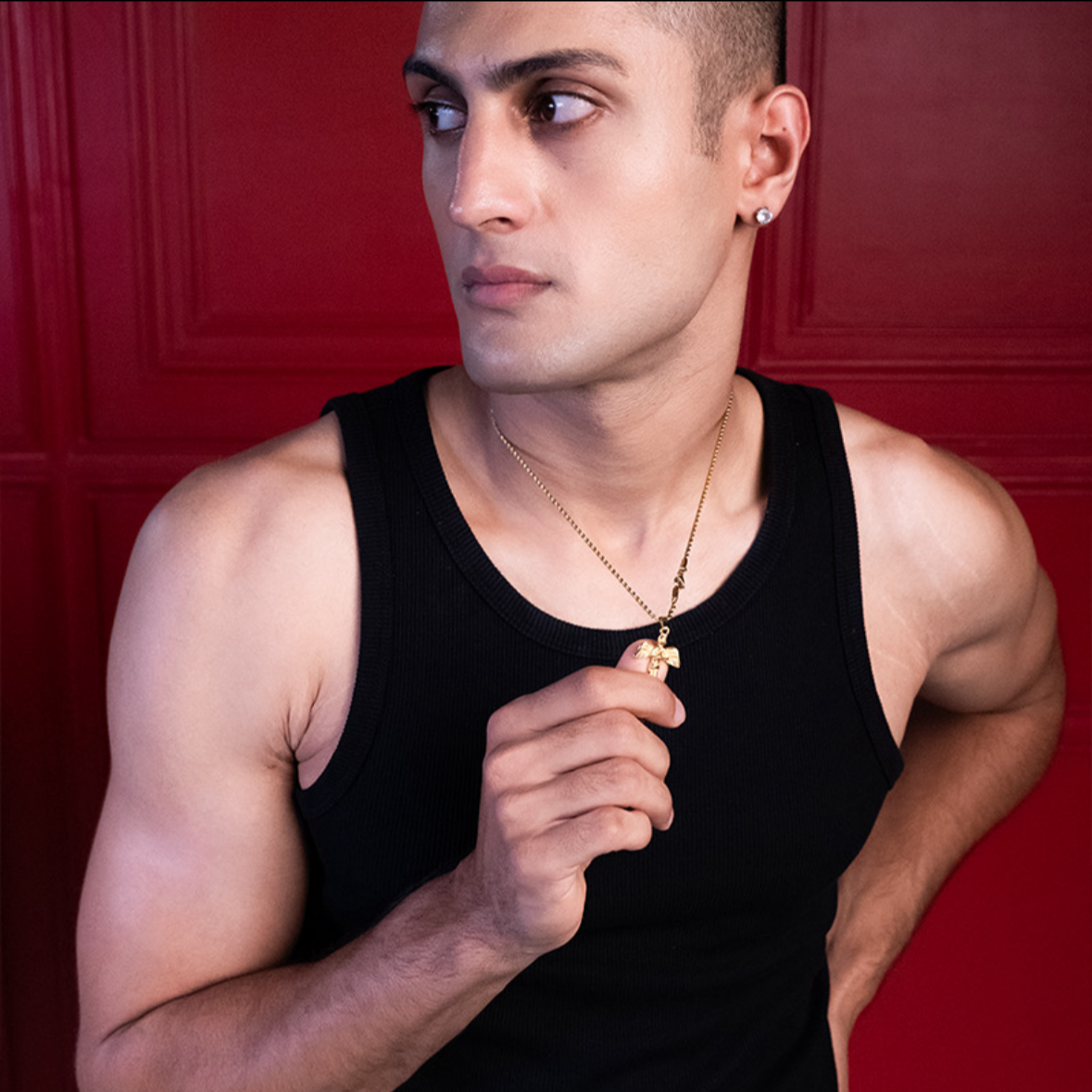 CHERUB (GOLD) PENDANT+CHAIN