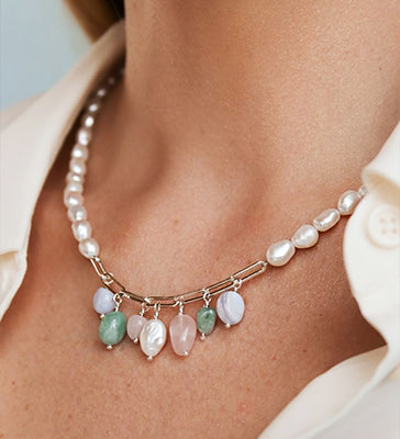 Women's Necklaces