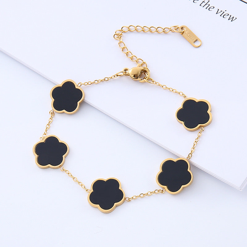 Gold Clover Charm Bracelet (18K Gold Plated)