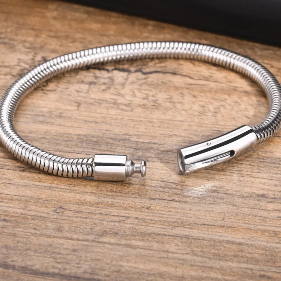 Snake Chain Wristband - 5mm ( 18K Gold Plated)