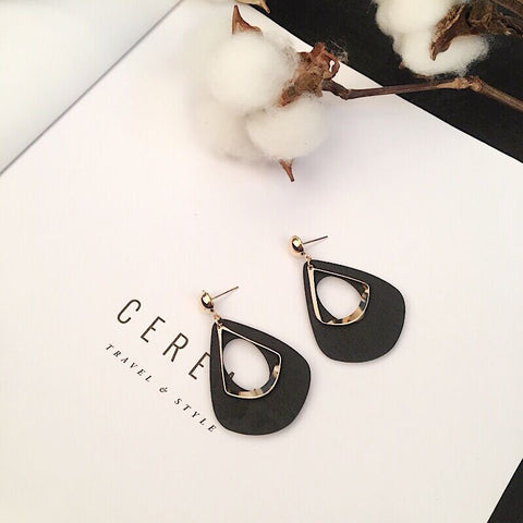 Timeless Spark Earring
