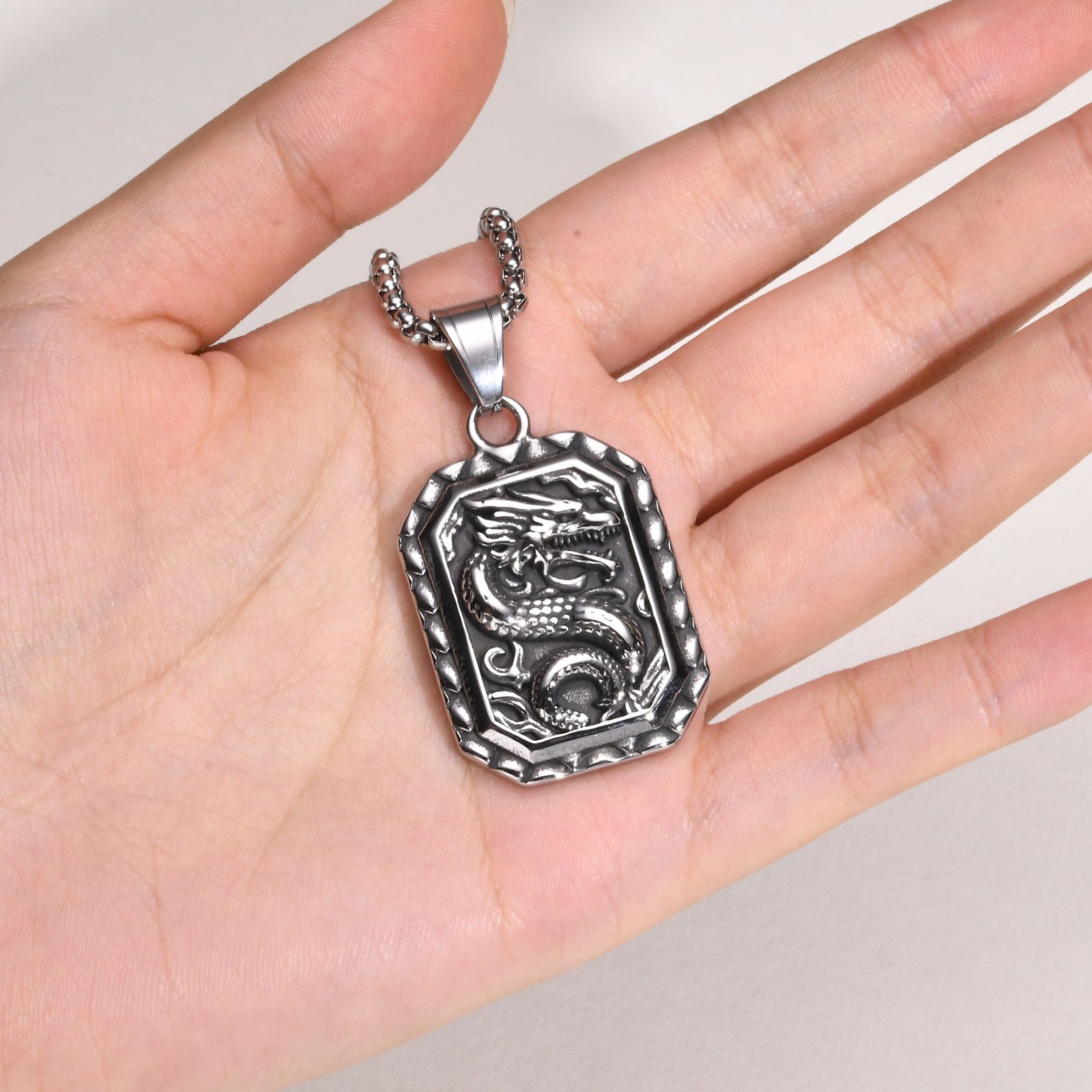 Dragon (Pendant + Chain)