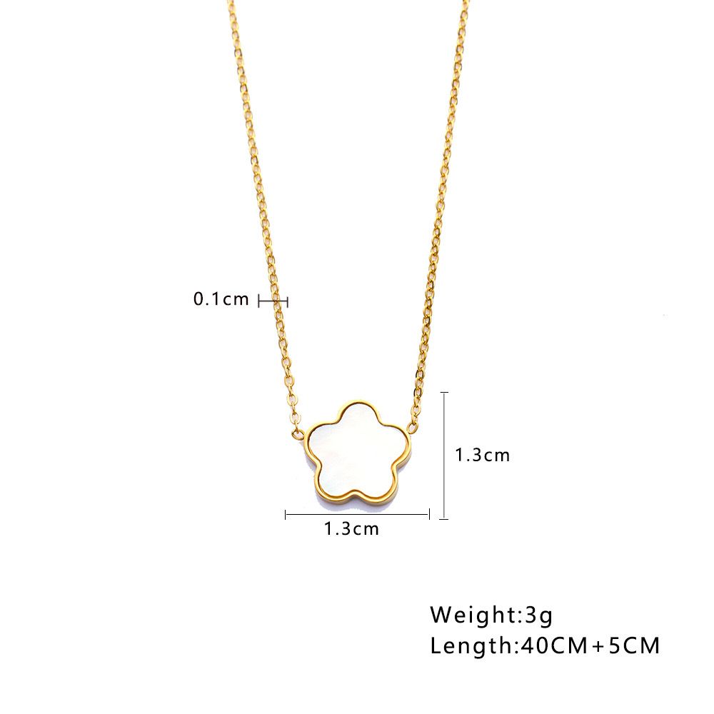 Clover Women's Pendant Necklace