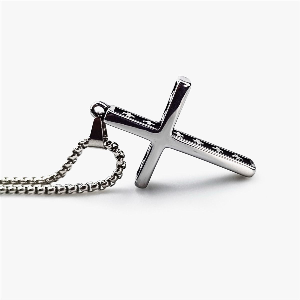 Titanium CROSS ON CROSS (PENDANT + CHAIN)