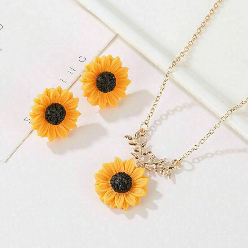 Sunflower Pendant Earring Set