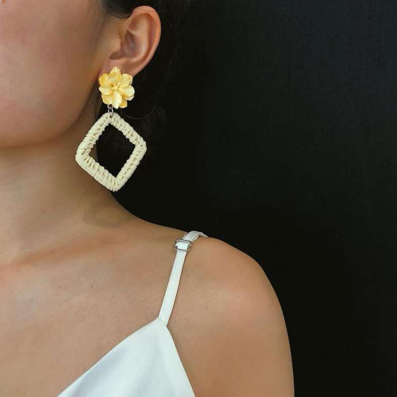 Cool summer breeze earrings