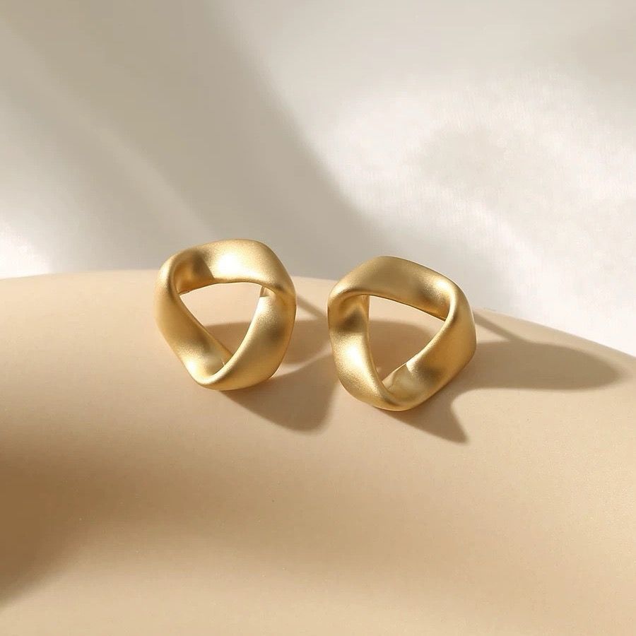 Petite Pop Earrings