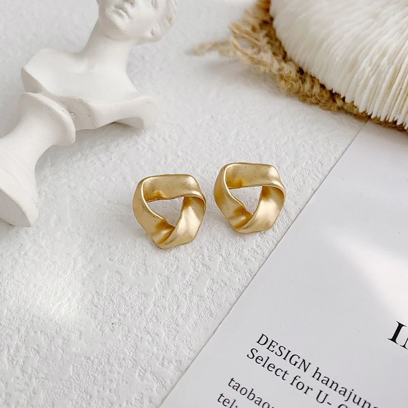 Petite Pop Earrings