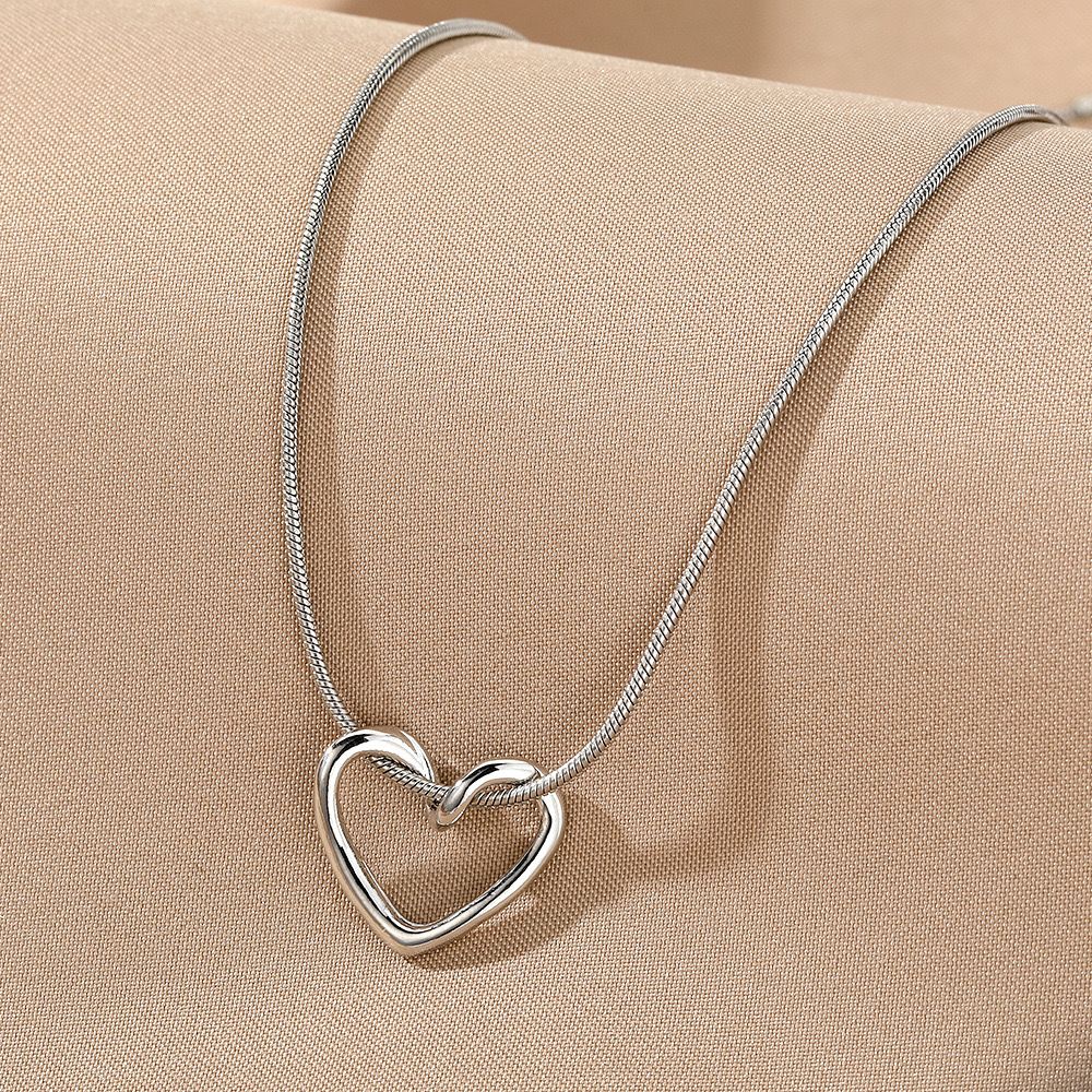 SleekLove Charm Pendant