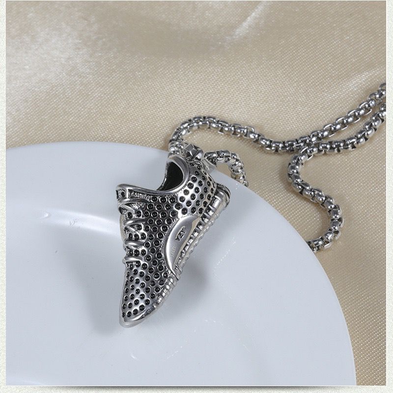 Shoe (Pendant + Chain)