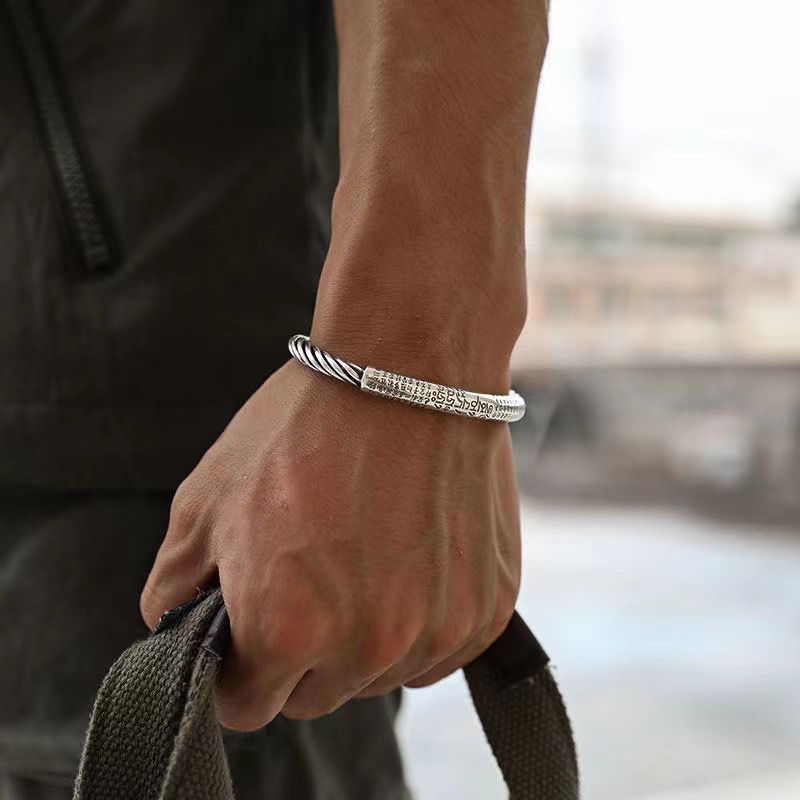 Retro Men's Cuff Bracelet