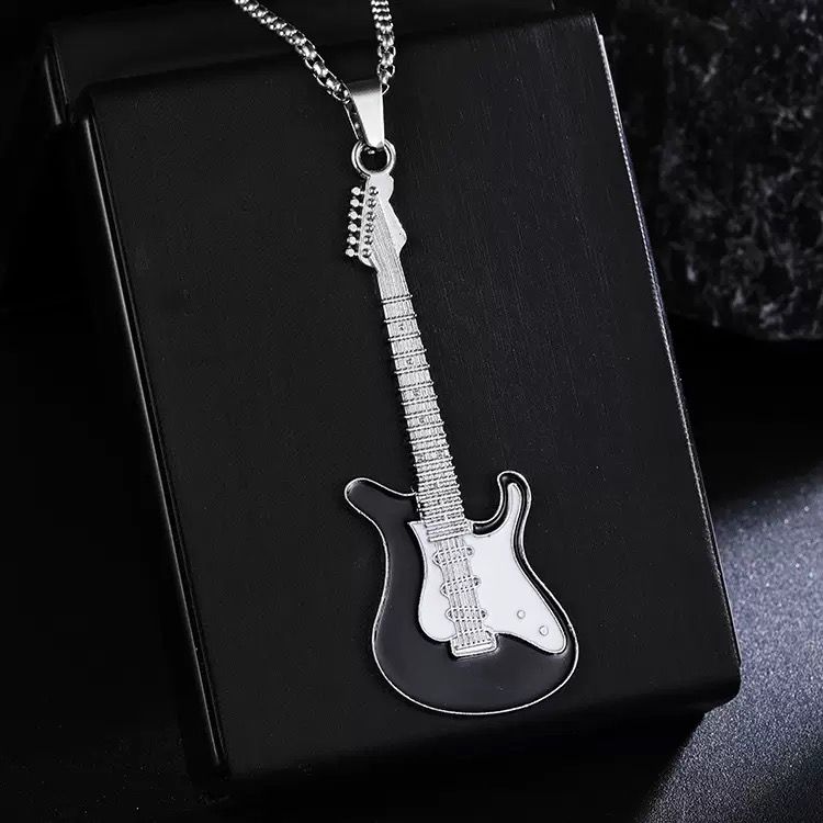 Guitar ( Chain + Pendant)