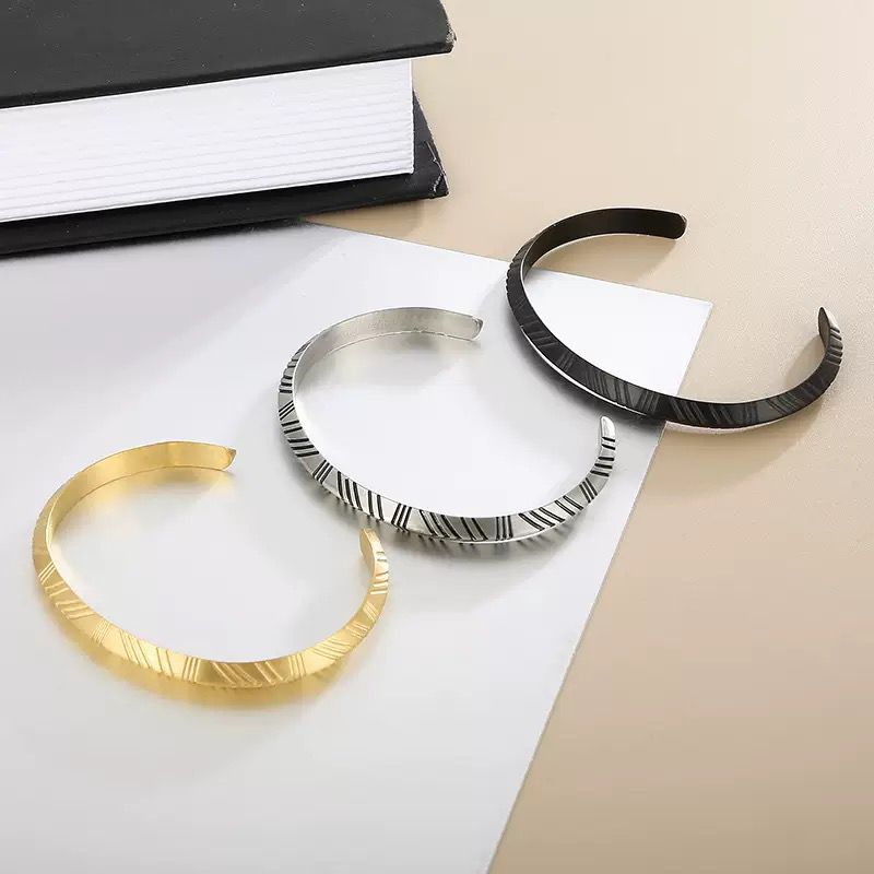 Men’s Cuff - 18K Gold Plated