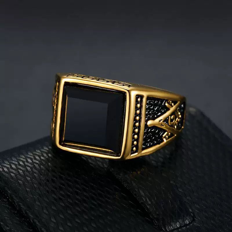 Classic Style Men’s Ring - 18k Gold Plating