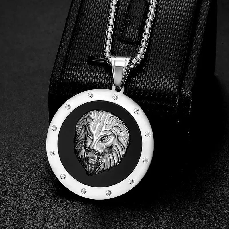 Roaring Lion Power Pendant & Chain (18k Gold Plated)