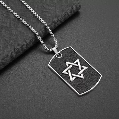 Men’s Classic Pendant with Chain