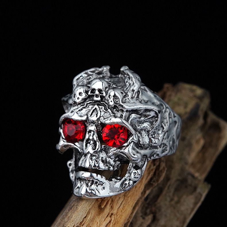 Skull Diamond Eyes Ring