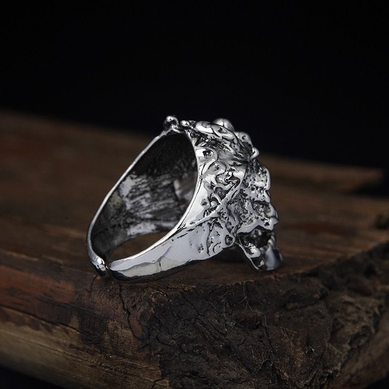 Skull Diamond Eyes Ring