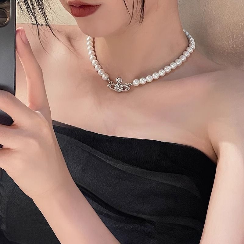 Crown Pearl Bead Necklace