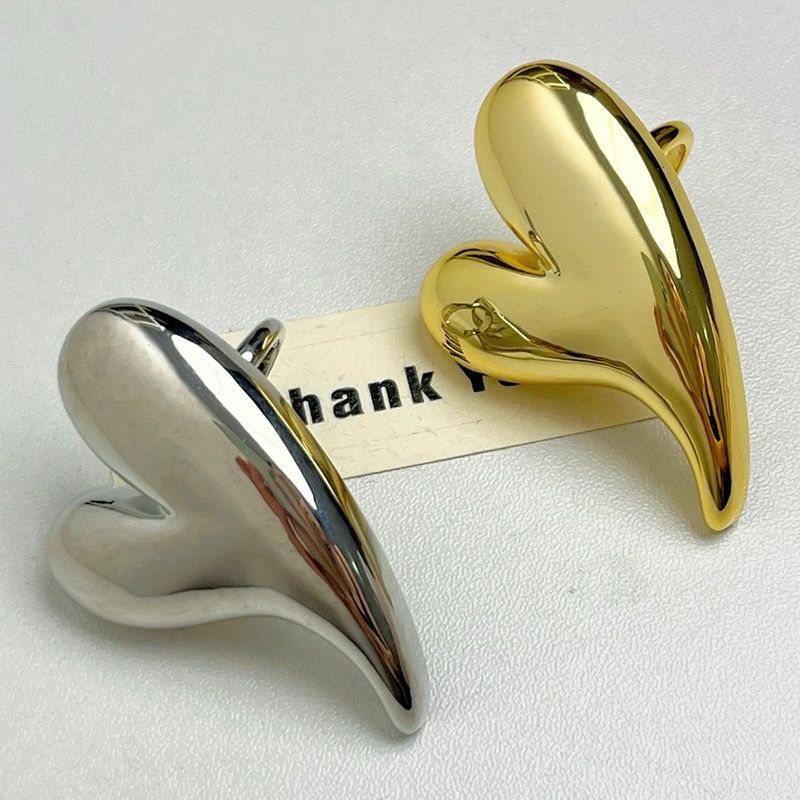 Bold Heart Ring