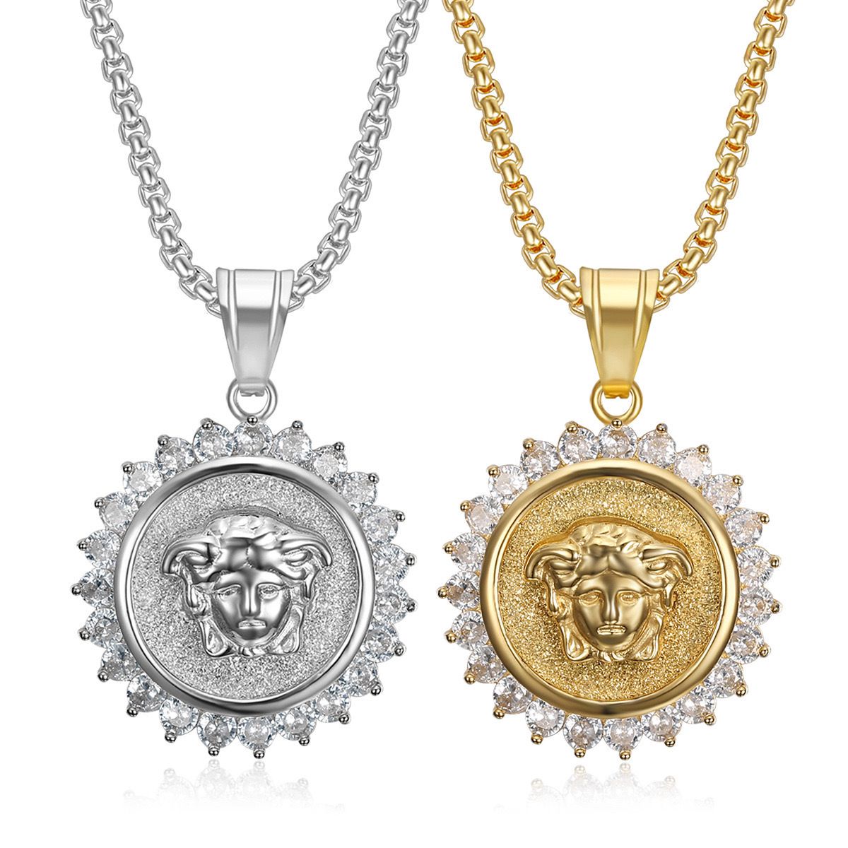 Titanium Medusa (Pendant + Chain) - 18k Gold Plated