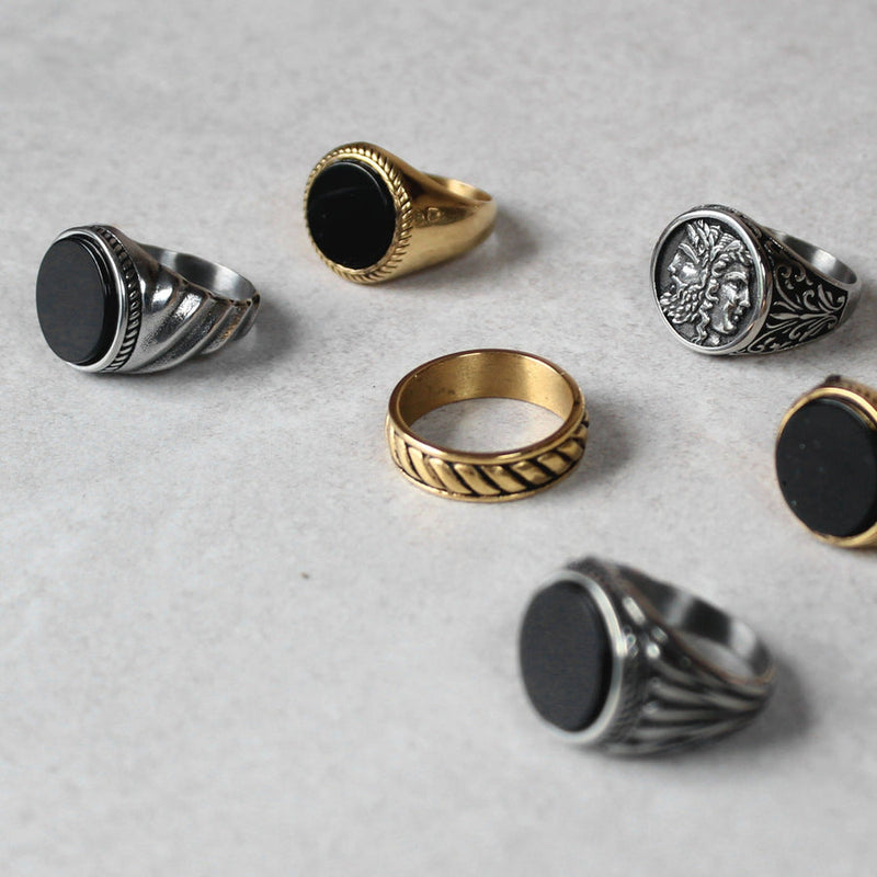 WREATH ONYX RING (SILVER)