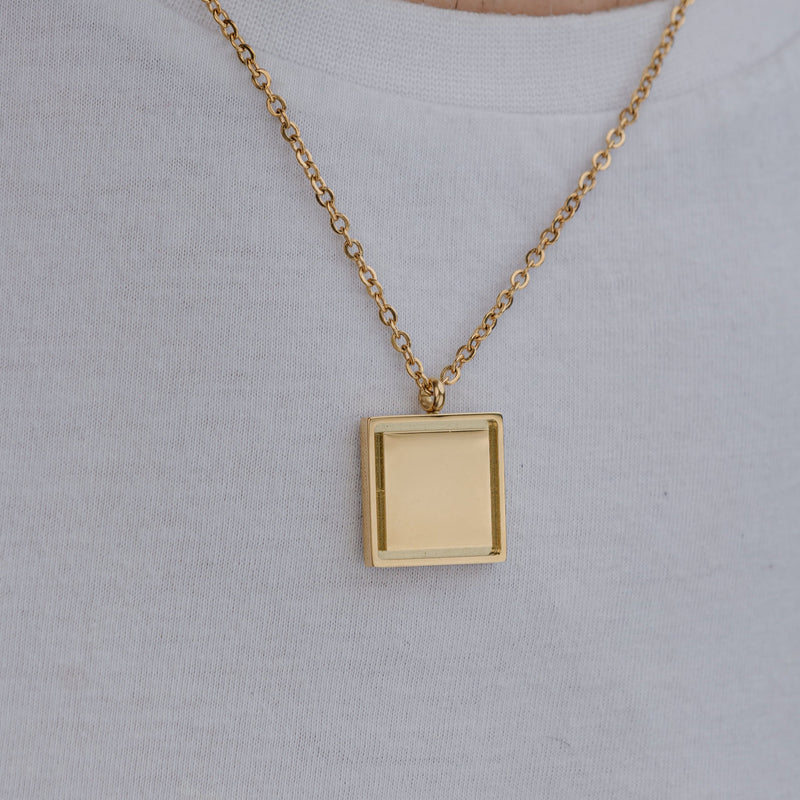 LANURA PENDANT (GOLD) Pendant+ Chain