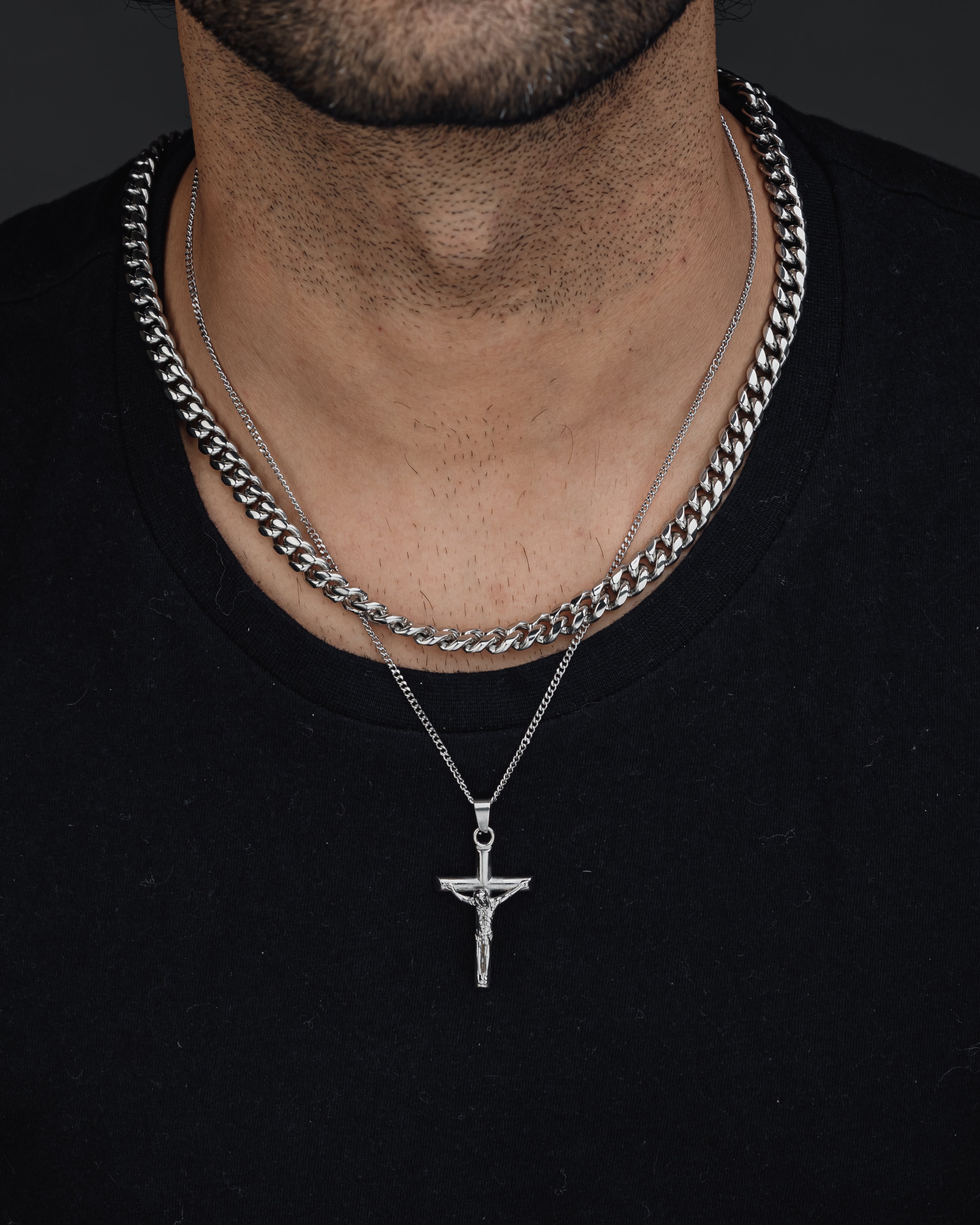 CRUCIFIX (SILVER) Pendant+ Chain