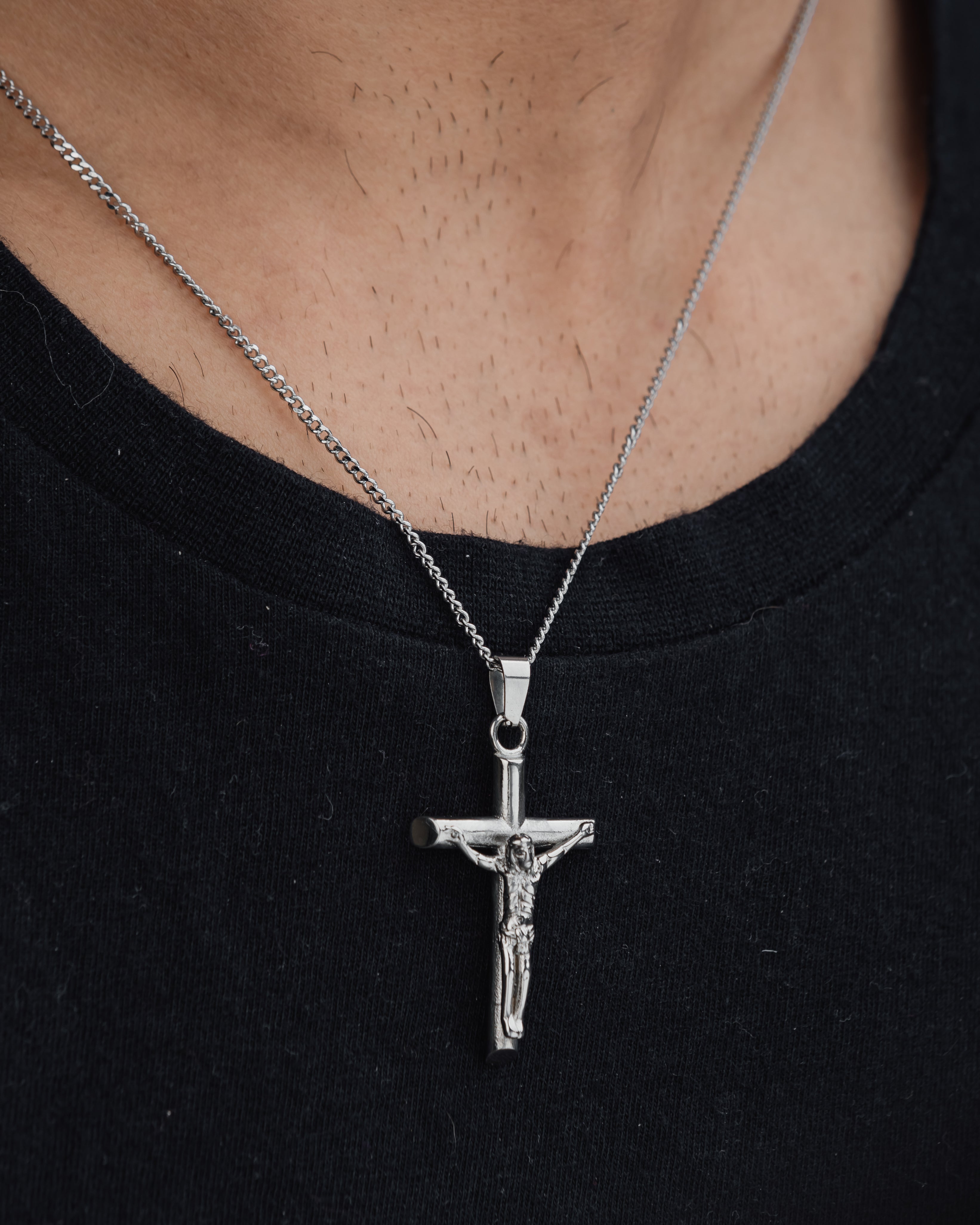CRUCIFIX (SILVER) Pendant+ Chain